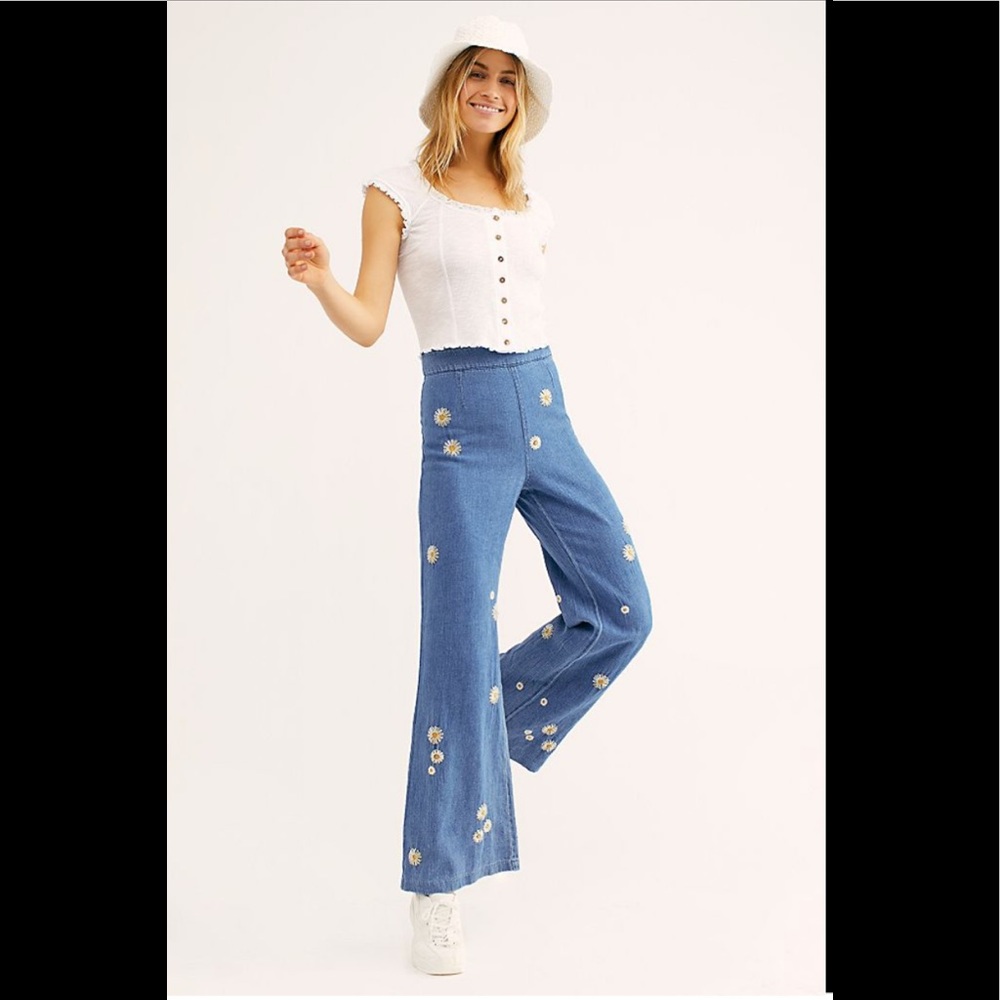 COPY - NWT $168 Free People Size 27 Dixie Blue Jeans